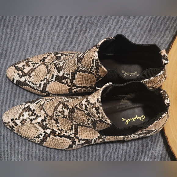 Women's Sz 8.5 Qupid Black And Beige Python Snakeskin Ankle Boots. Y2K Brand New - Picture 12 of 12